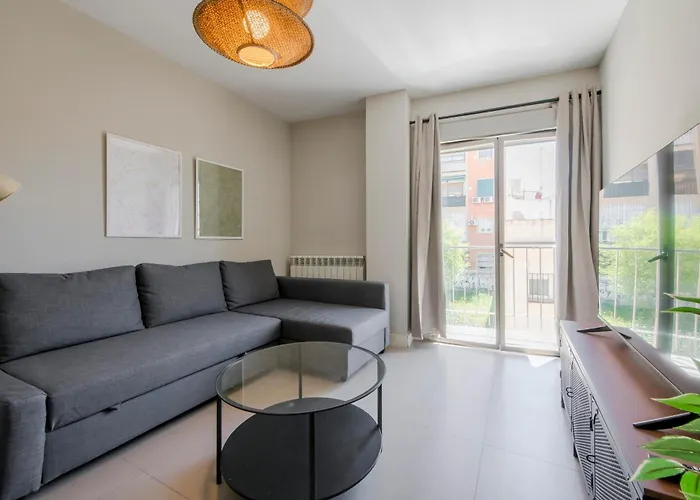 Urban Apt Para 6 En Adrian Pulido Con Parking